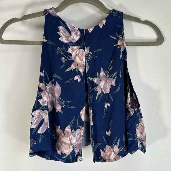 Talula Navy Blue & Pink Floral Cropped Tank Top Size Medium - Picture 9 of 10
